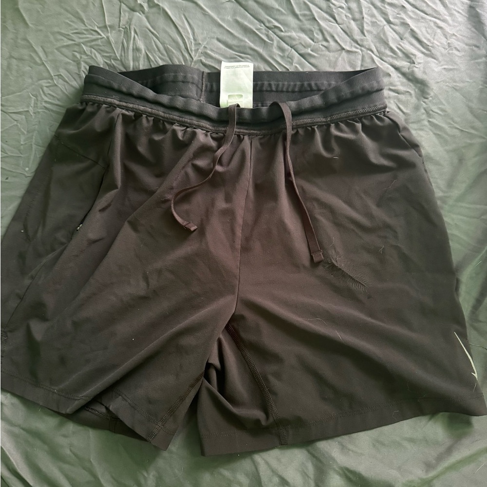 Mens Nike dri-fit yoga shorts